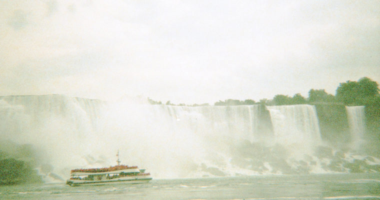 Wodospad Niagara i pole lawendy